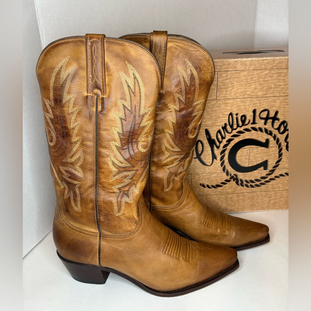 Charlie 1 Horse TN Mad Dog Calf Cowboy Boots